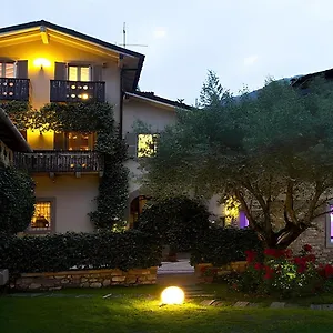 Casa Del Nonno *** Adrara San Rocco